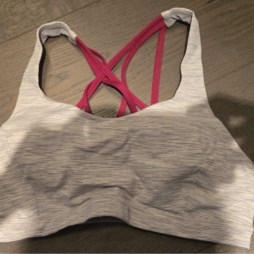 Lululemon Athletica Energy Gray and Pink Strappy Sports Bra Sz 6